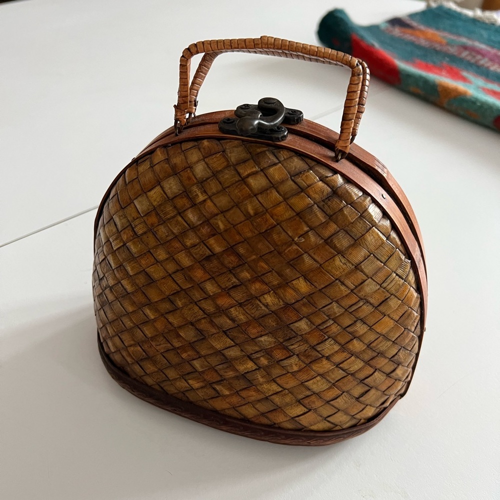 Prettiest Vintage Wooden Purse